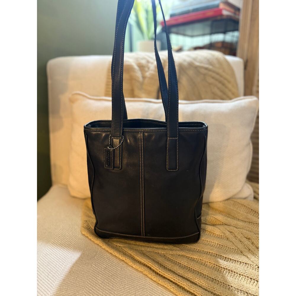 Black Vintage Coach Hampton Tote 7776